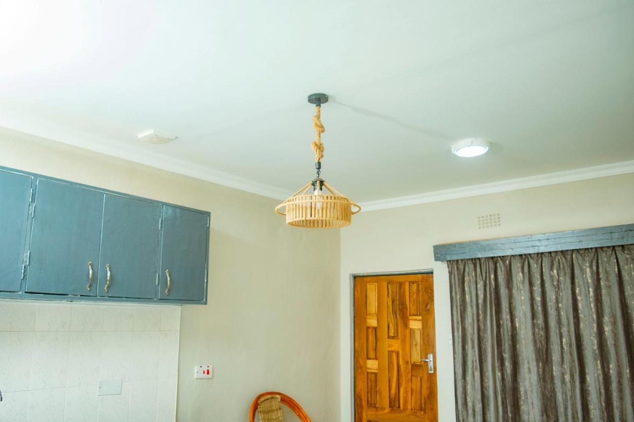 Avon Garden Apartments Area 25 ลิลองเว ภายนอก รูปภาพ