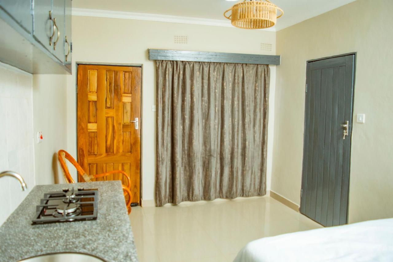 Avon Garden Apartments Area 25 ลิลองเว ภายนอก รูปภาพ